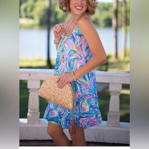 Lilly Pulitzer Beautiful & Colorful Swirl Pattern Dress; Size XS. LIKE NEW!